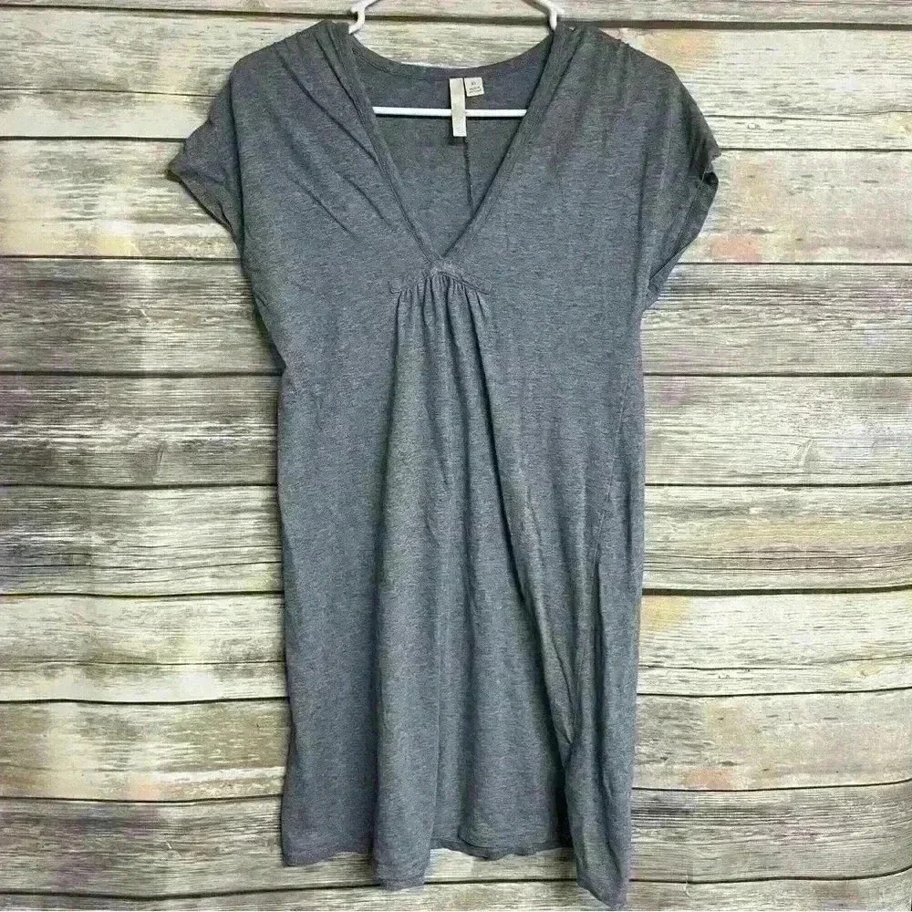 J. Jill short sleeve gray dress. Medium length women's size XS